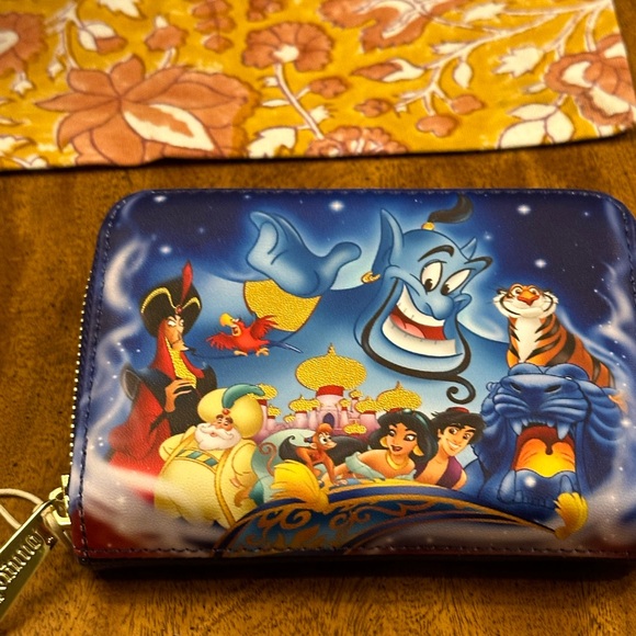 LOUNGEFLY DISNEY ALADDIN 30TH ANNIVERSARY ZIP AROUND WALLET - Picture 4 of 15